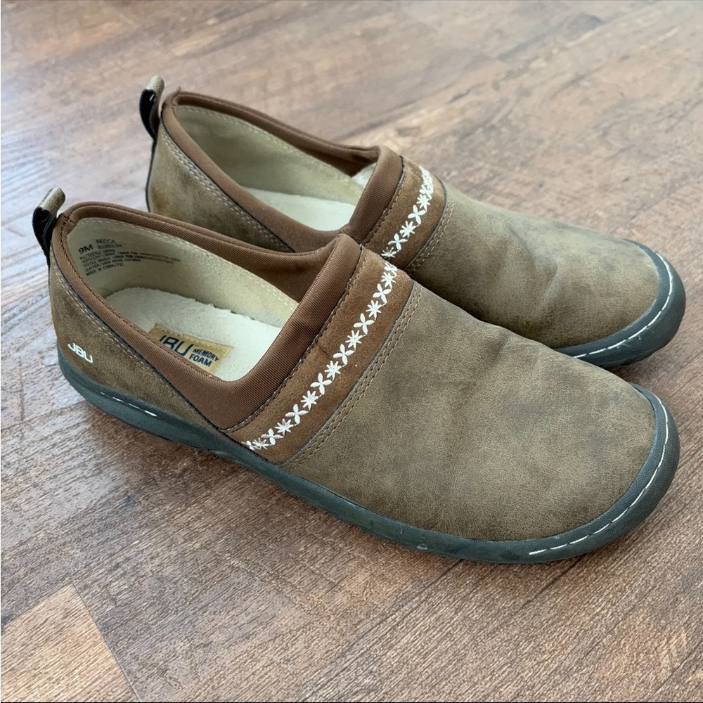 JBU by Jambu Women's Becca Slip On Moccasin Memory Foam Laofer